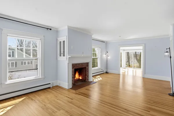 $5,000 | 198 Linden Street, Manchester, NH 03104