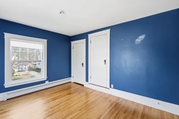 $5,000 | 198 Linden Street, Manchester, NH 03104