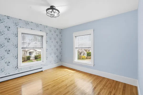 $5,000 | 198 Linden Street, Manchester, NH 03104