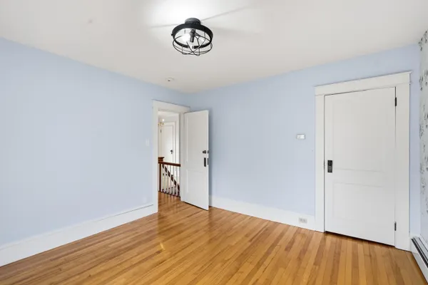 $5,000 | 198 Linden Street, Manchester, NH 03104