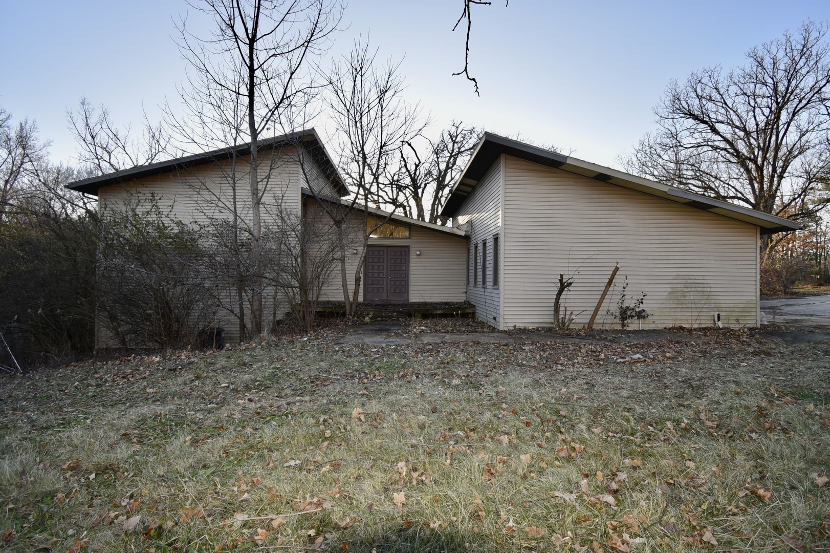 8751 Camp Road Bloomington, IL 61705 - Photo 1 of 16 Gallery Image 1