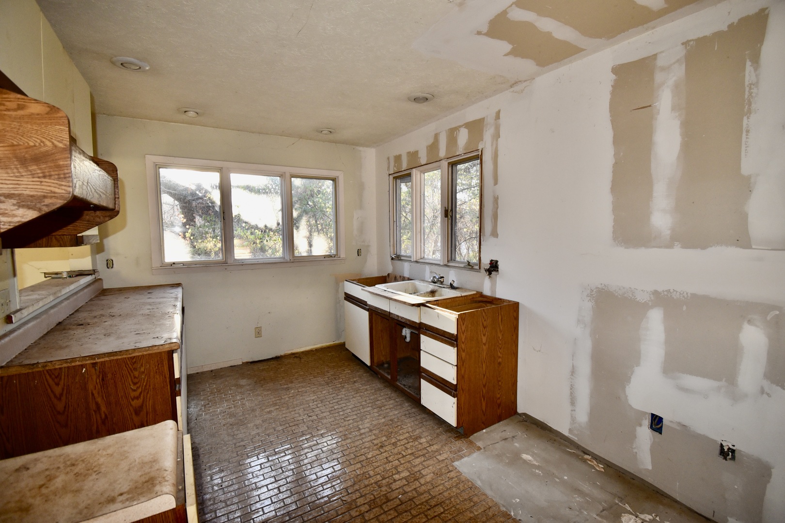8751 Camp Road Bloomington, IL 61705 - Photo 3 of 16 Gallery Image 3