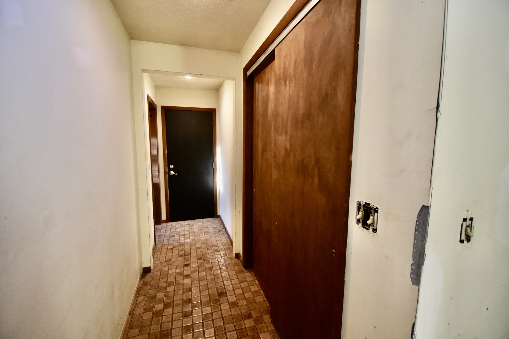 8751 Camp Road Bloomington, IL 61705 - Photo 6 of 16 Gallery Image 6