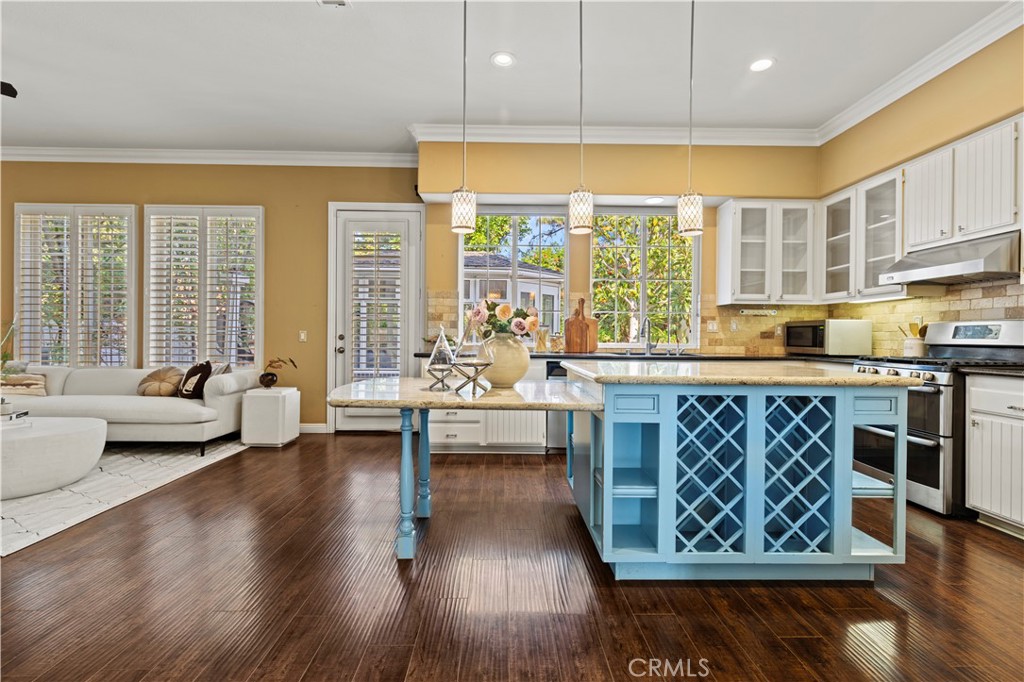 82 Winslow Lane Irvine, CA 92620 - Photo 17 of 56