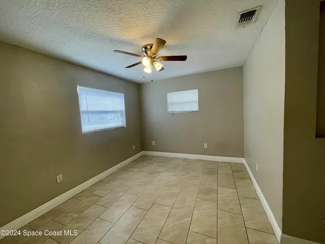 $2,000 | 2684 Pepper Avenue, Melbourne, FL 32935