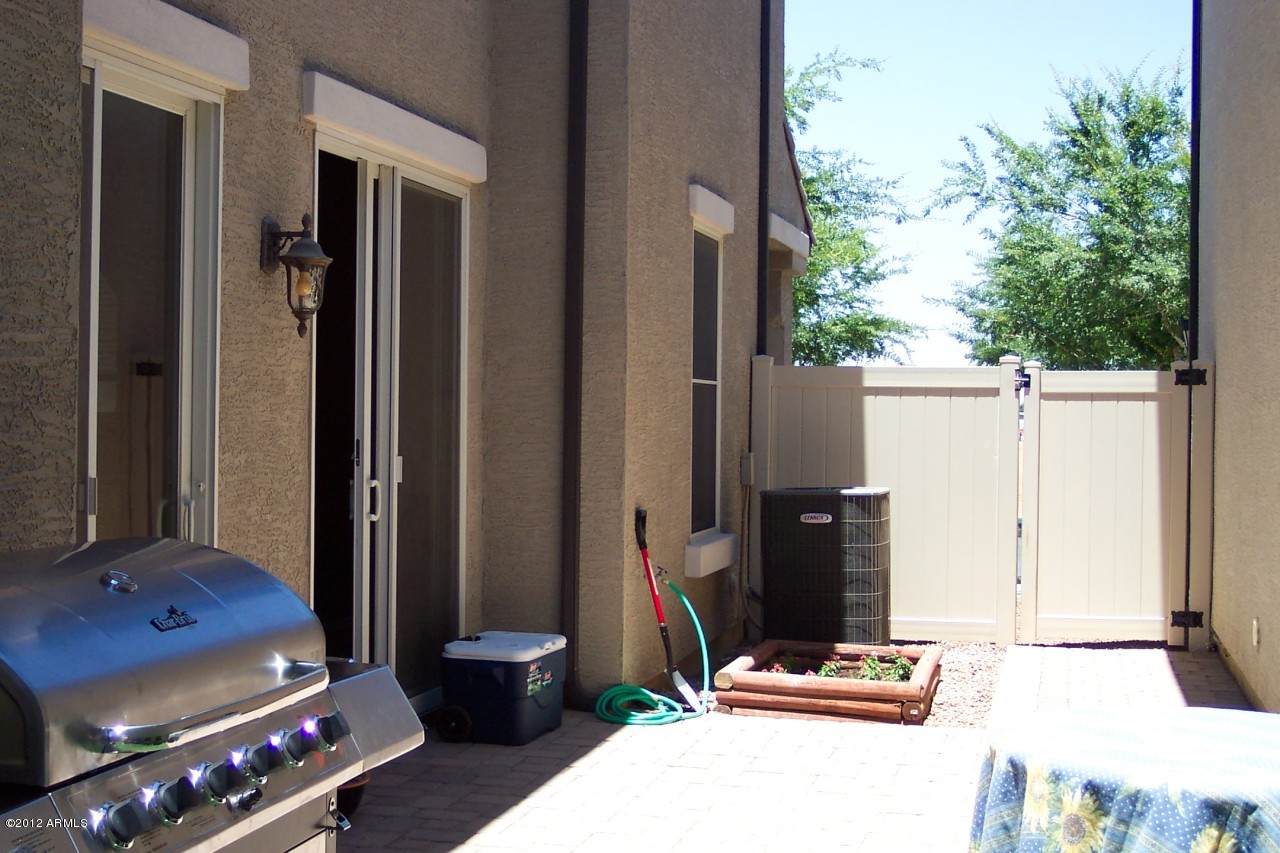 3888 East Gideon Way Gilbert, AZ 85296 - Photo 6 of 6 Patio