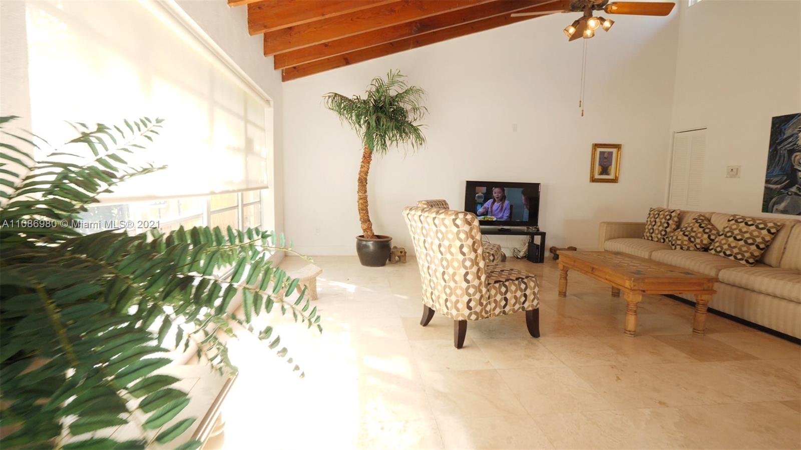 617 Northwest 7th Street Road Miami, FL 33136 - Photo 3 of 30 Gallery Image 3