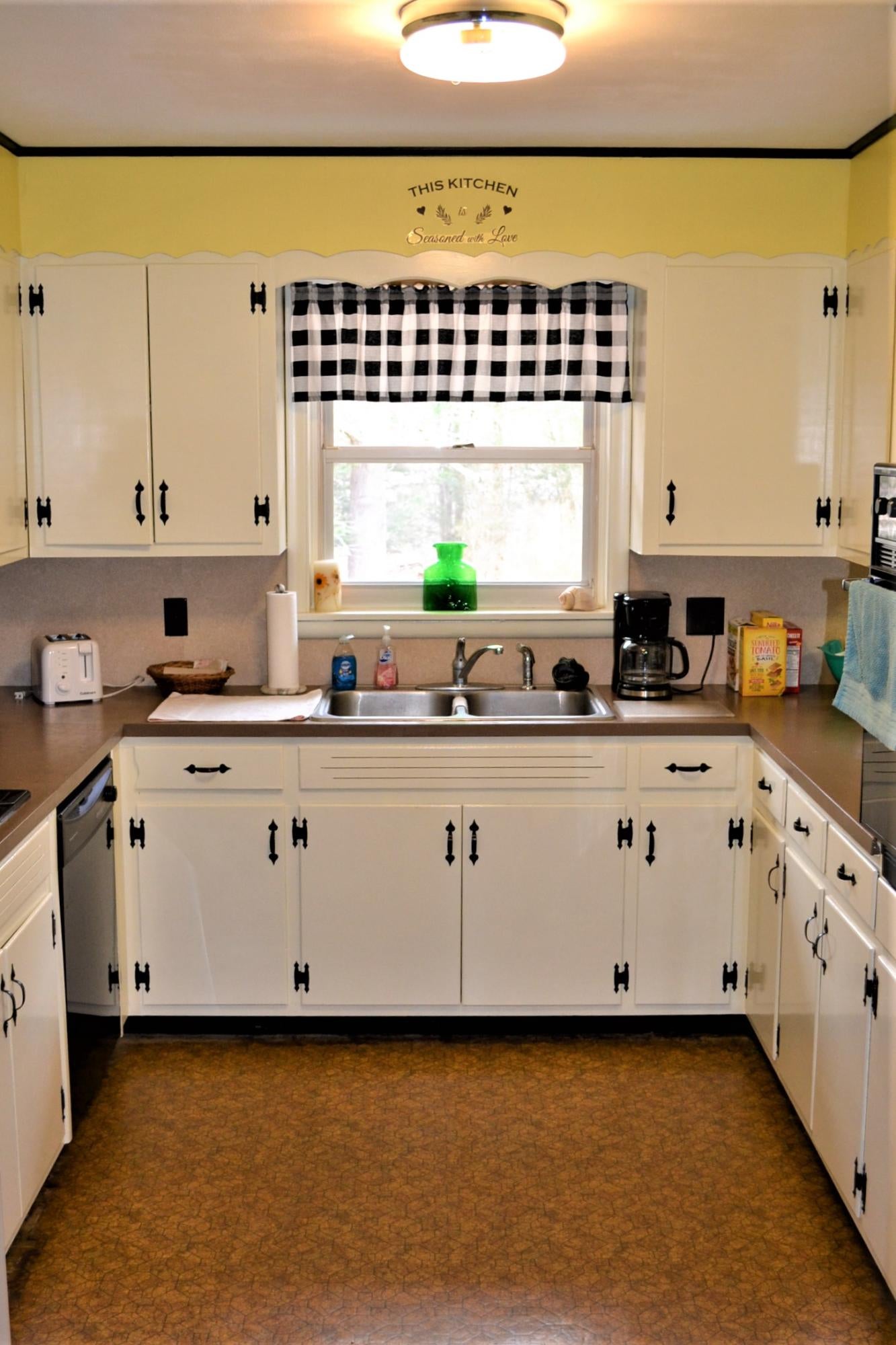 708 Harts Run Road Caldwell, WV 24925 - Photo 36 of 84 Gallery Image 36