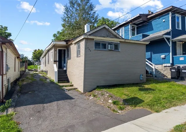 $1,150 | 505 Carbon Street, Unit 2, Syracuse, NY 13208