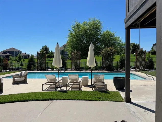 $1,525,000 | 10516 North Hedges Avenue, Kansas City, MO 64157