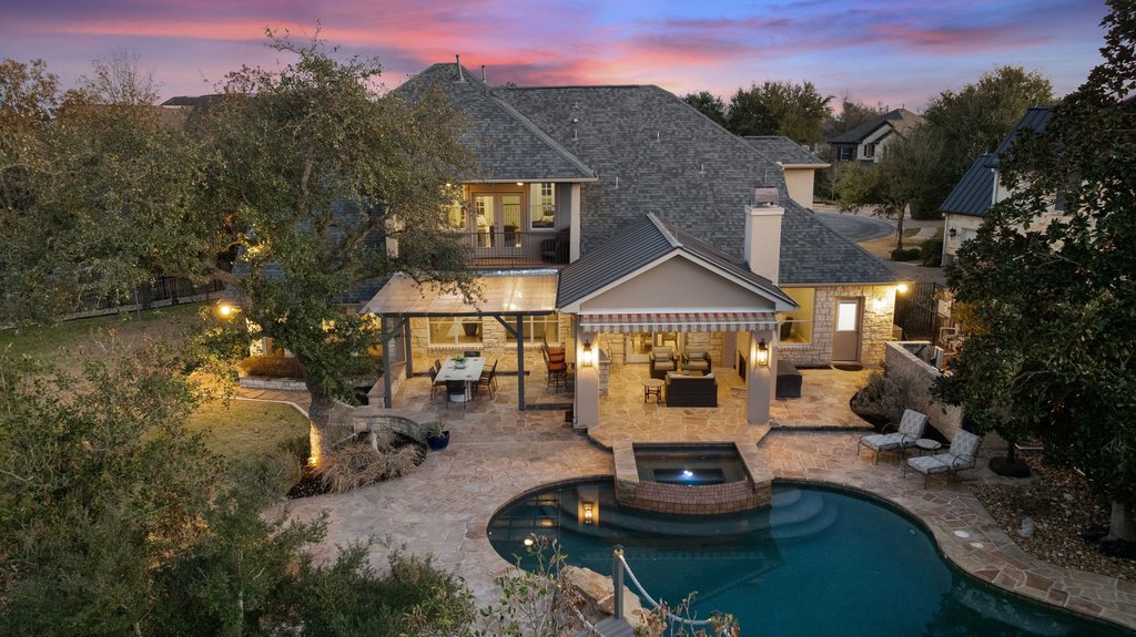 7916 Crandall Road Austin, TX 78739 - Photo 5 of 40