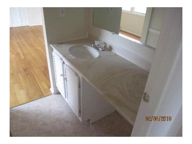 1409 Greenock Road Columbus, OH 43228 - Photo 12 of 14 Gallery Image 12