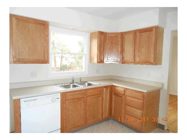 1409 Greenock Road Columbus, OH 43228 - Photo 5 of 14 Gallery Image 5