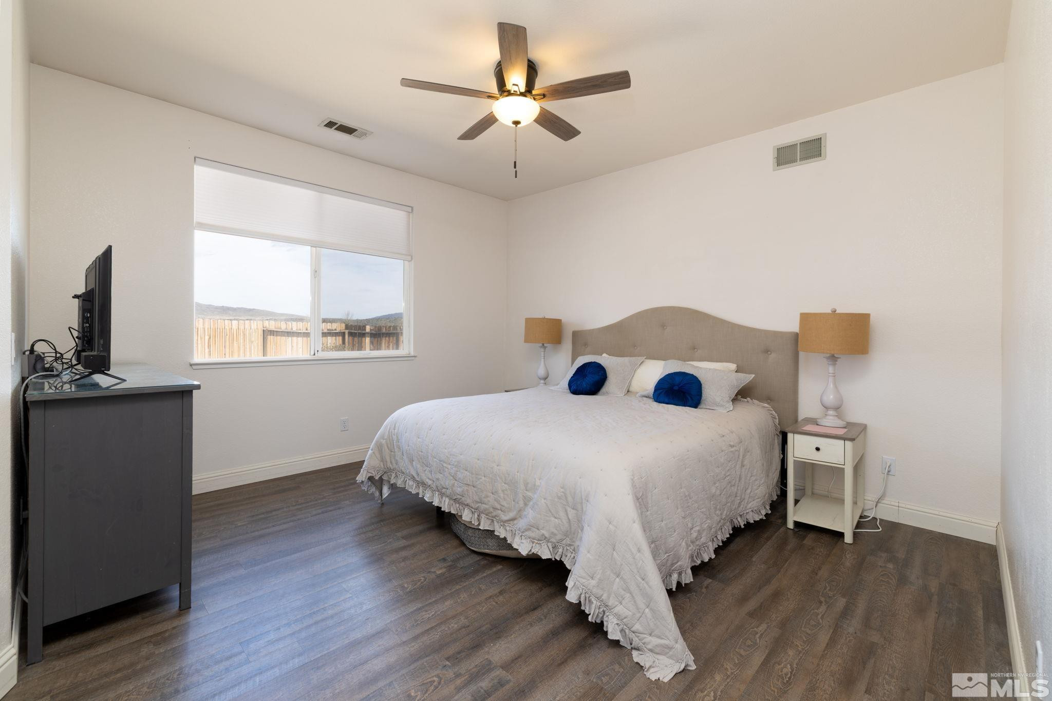 3940 Rainier Court Reno, NV 89508 - Photo 7 of 28 Photo 10