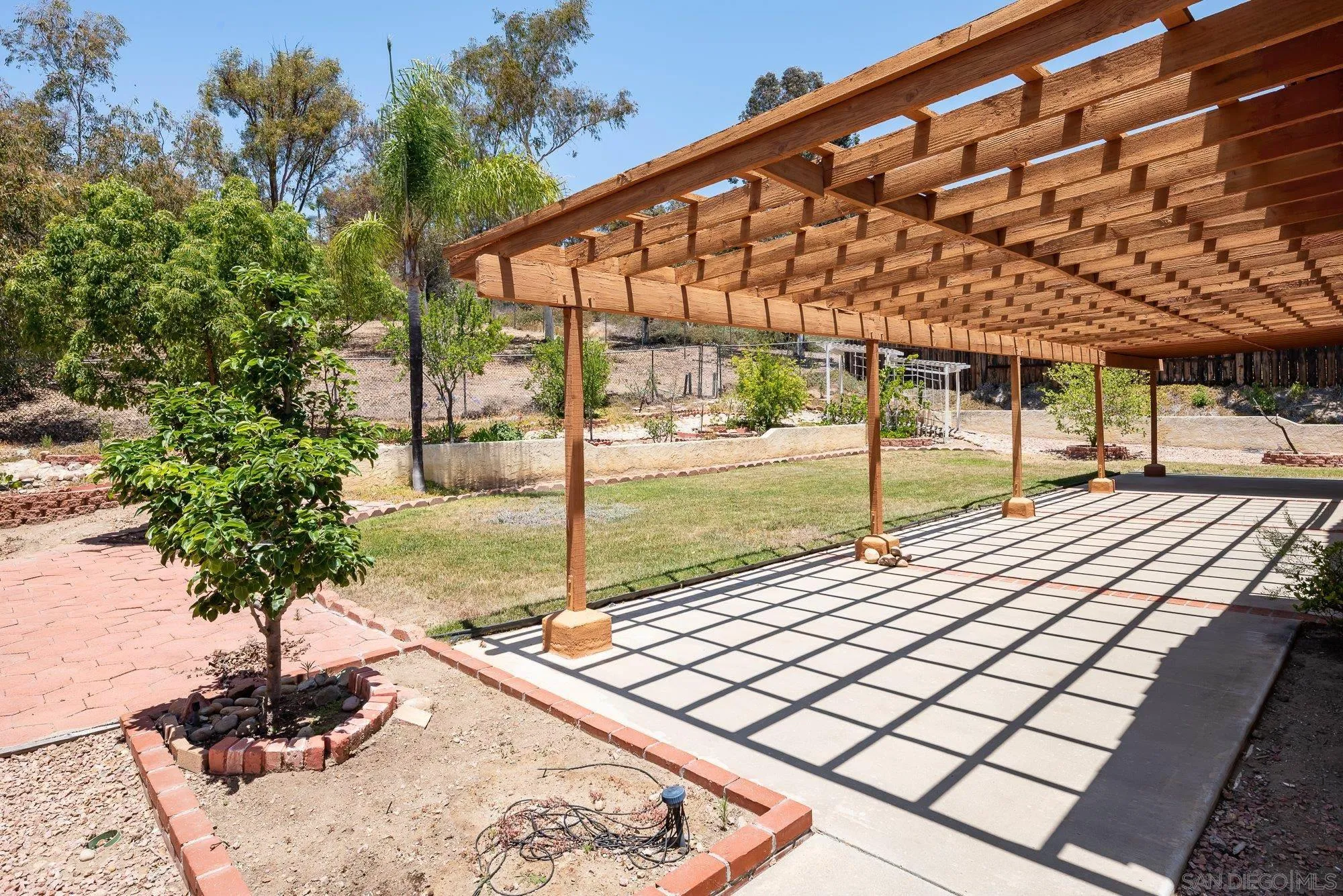 13926 Carriage Road Poway, CA 92064 - Photo 26 of 54 a view of a backyard