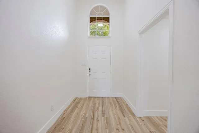 $2,800 | 907 Yellowstone Drive, Mansfield, TX 76063