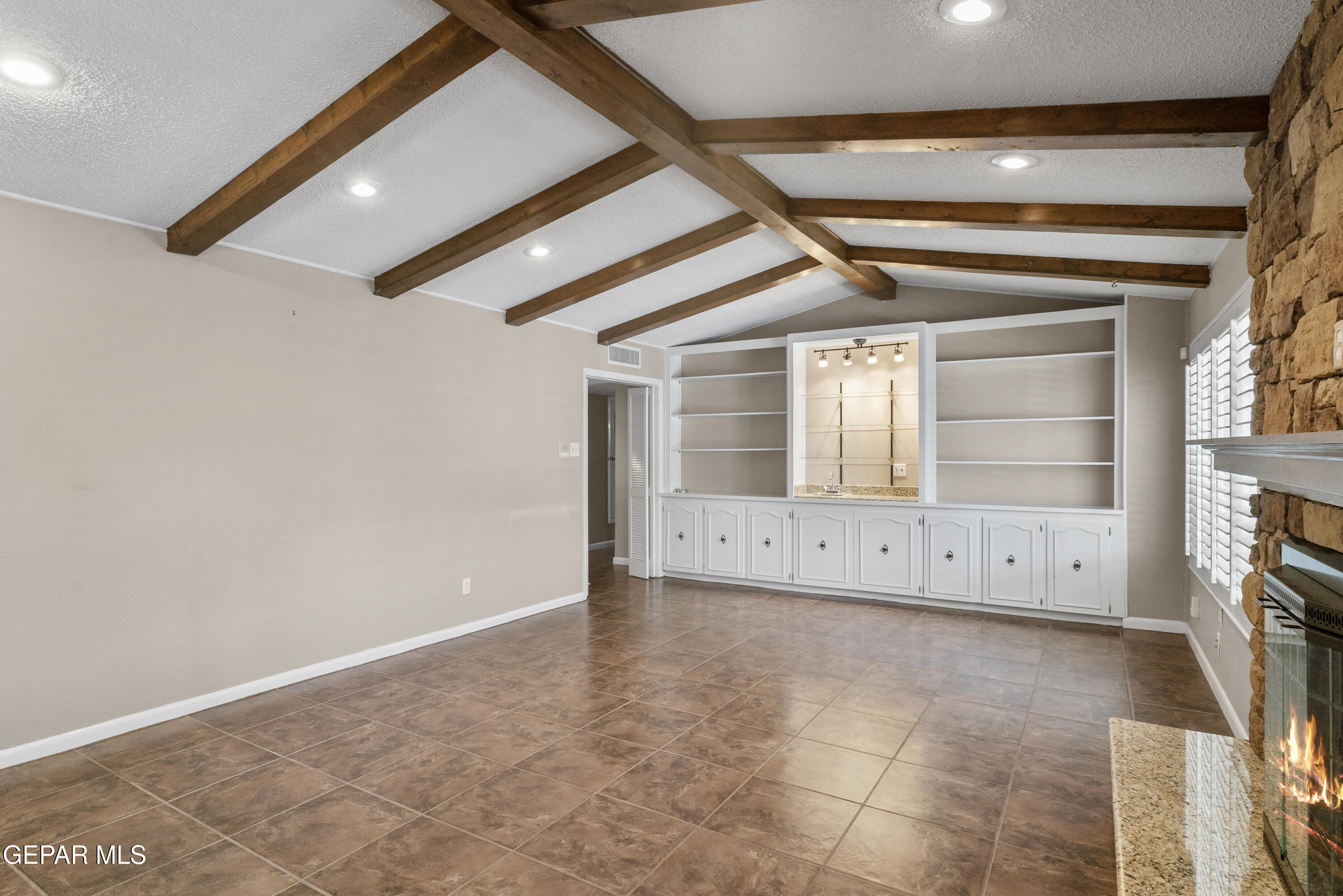 6201 El Risco Street El Paso, TX 79912 - Photo 19 of 41 DSC08185