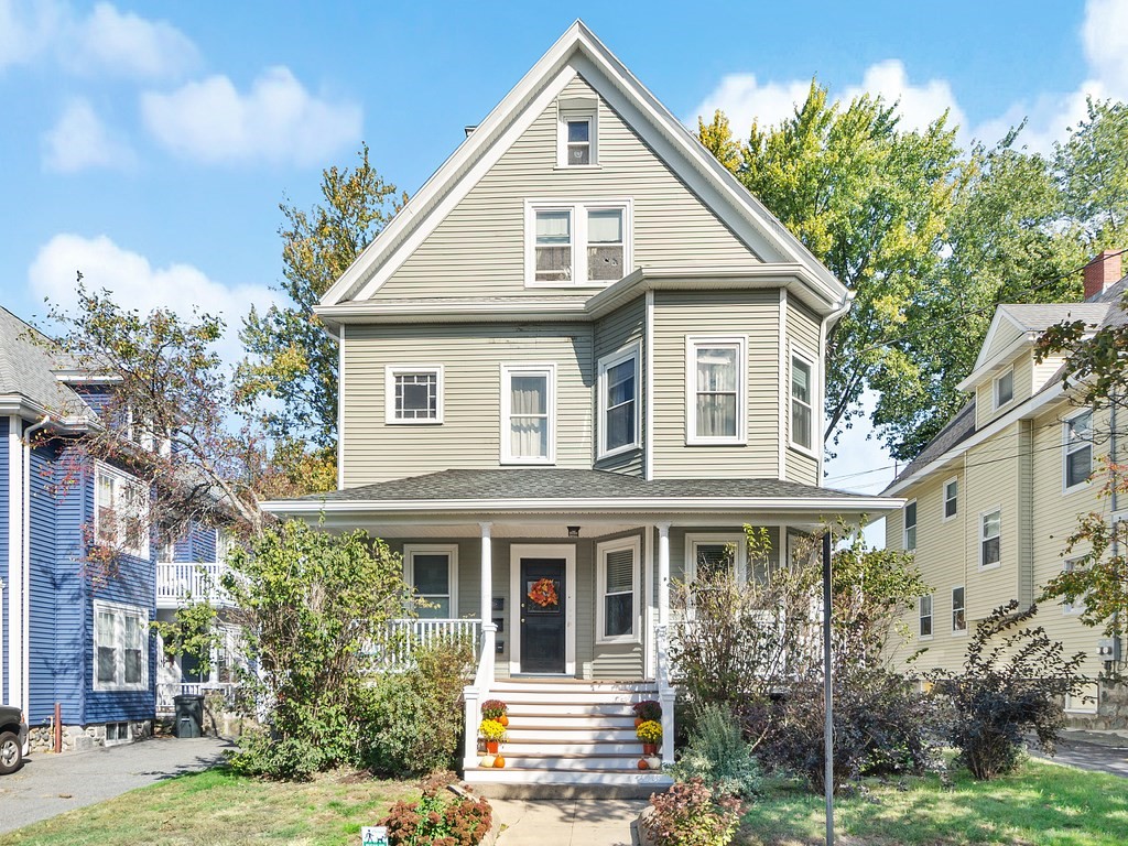 22 Linden Road Melrose, MA 02176 - Photo 1 of 29 Gallery Image 1