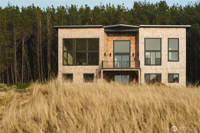 $1,890,000 | 27208 J Lane, Ocean Park, WA 98640