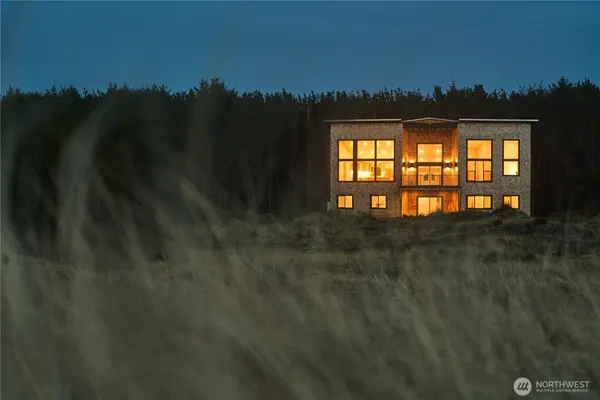 $1,799,000 | 27208 J Lane, Ocean Park, WA 98640