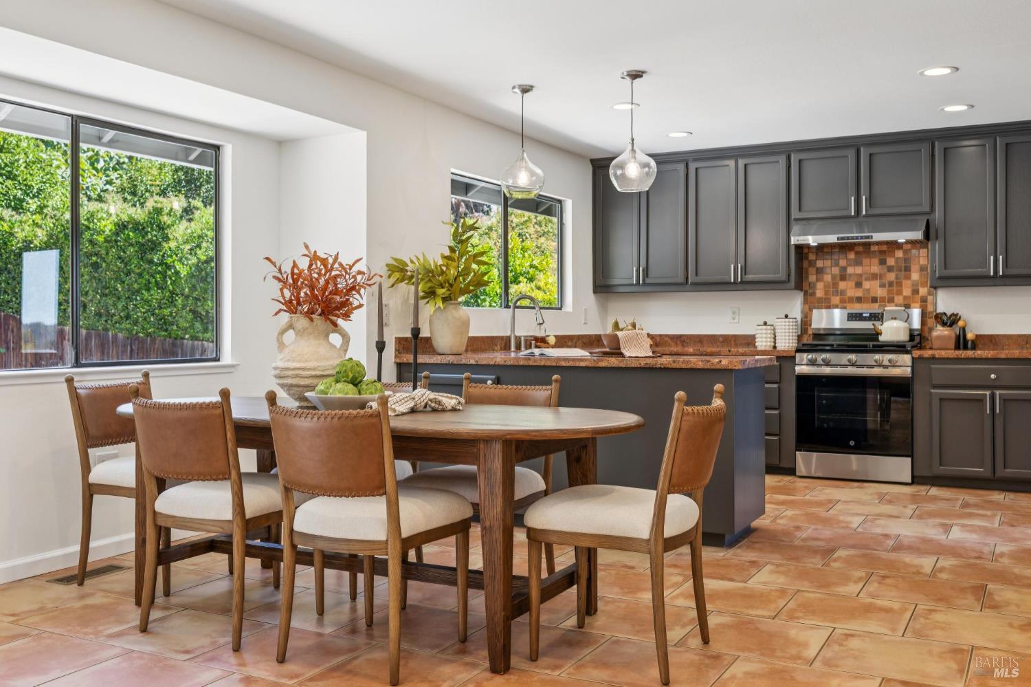 212 San Ramon Way Novato, CA 94945 - Photo 12 of 65 Gallery Image 12