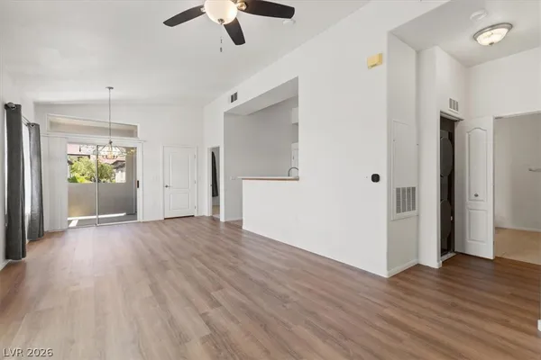 $1,550 | 3474 Desert Cliff Street, Unit 201, Las Vegas, NV 89129
