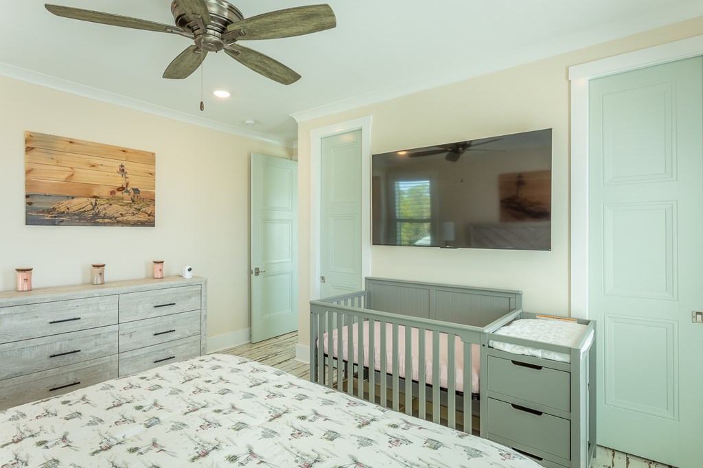 708 East Pine Avenue St. George Island, FL 32328 - Photo 34 of 78