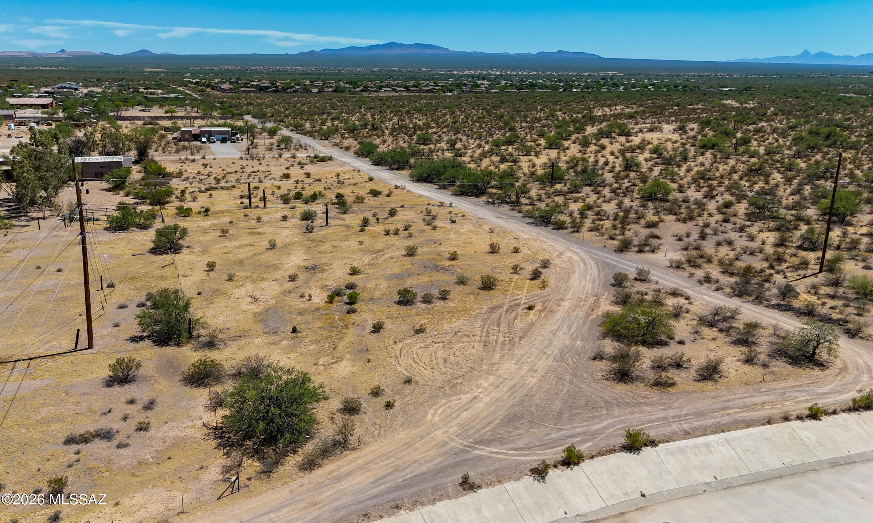 6171 West Irvington Road, Unit 4 Tucson, AZ 85757 - Photo 8 of 14 DJI_20260630141827_0292_D