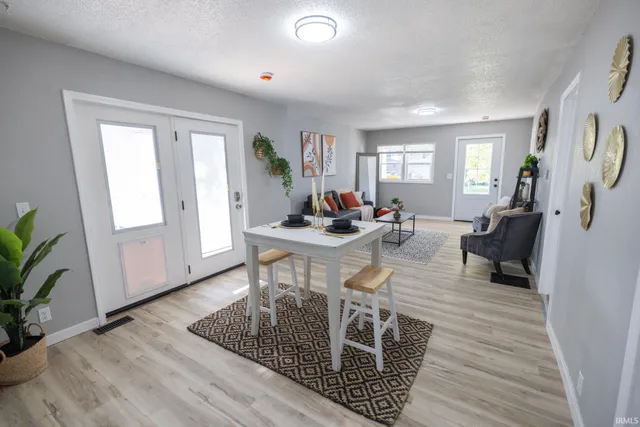 $159,900 | 118 East Buchanan Street, Alexandria, IN 46001