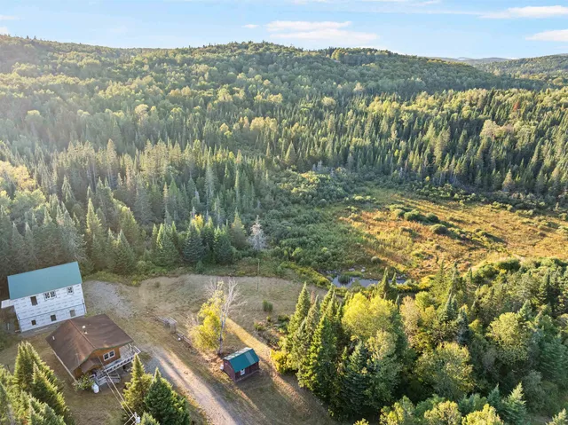 $425,000 | 31 Beaver Brook Road, Pittsburg, NH 03592