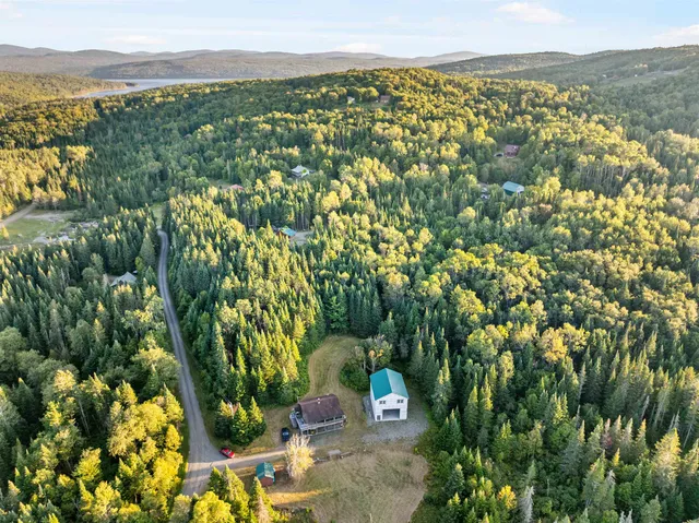 $425,000 | 31 Beaver Brook Road, Pittsburg, NH 03592