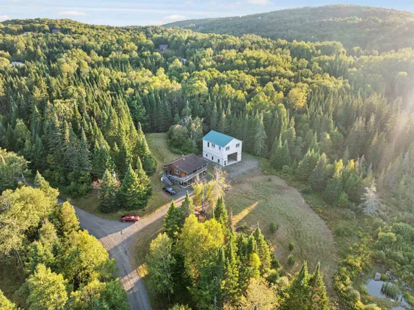 $425,000 | 31 Beaver Brook Road, Pittsburg, NH 03592