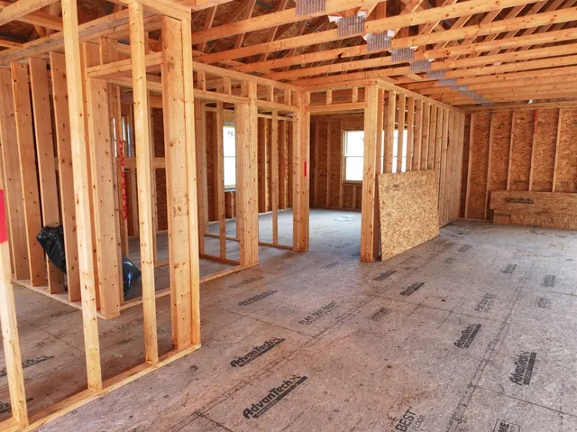 $425,000 | 31 Beaver Brook Road, Pittsburg, NH 03592