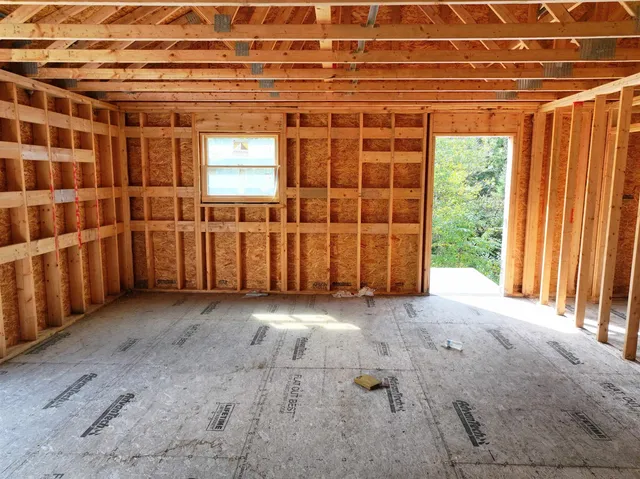 $425,000 | 31 Beaver Brook Road, Pittsburg, NH 03592