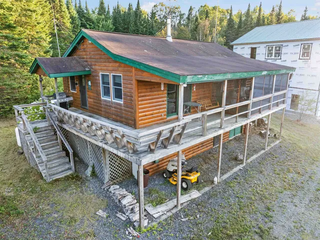 $425,000 | 31 Beaver Brook Road, Pittsburg, NH 03592