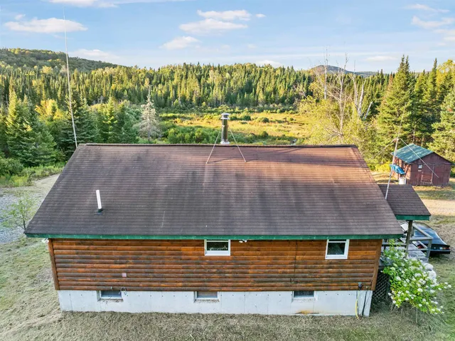 $425,000 | 31 Beaver Brook Road, Pittsburg, NH 03592