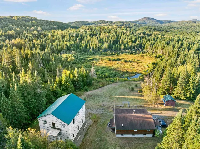 $425,000 | 31 Beaver Brook Road, Pittsburg, NH 03592