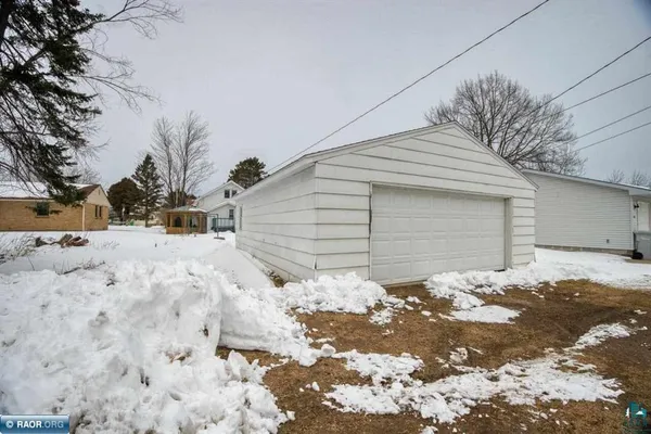 $154,900 | 411 9th Street Northwest, Chisholm, MN 55719