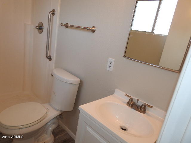 1747 West Vineyard Road Phoenix, AZ 85041 - Photo 12 of 33 DSCN0208