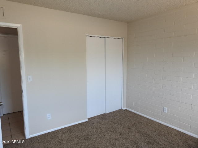 1747 West Vineyard Road Phoenix, AZ 85041 - Photo 13 of 33 DSCN0209