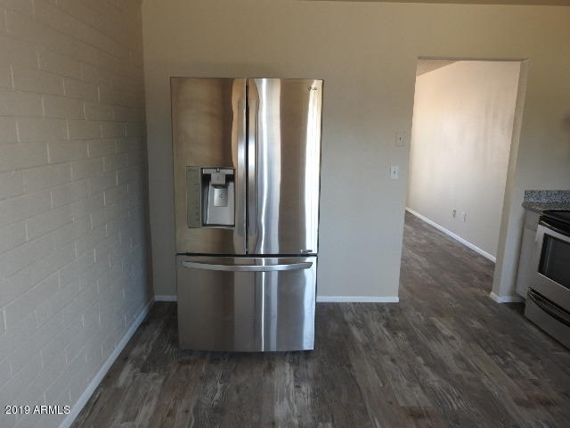 1747 West Vineyard Road Phoenix, AZ 85041 - Photo 4 of 33 DSCN0200