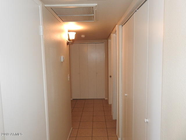 1747 West Vineyard Road Phoenix, AZ 85041 - Photo 7 of 33 DSCN0203