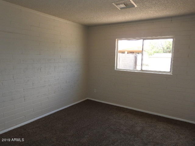 1747 West Vineyard Road Phoenix, AZ 85041 - Photo 10 of 33 DSCN0206