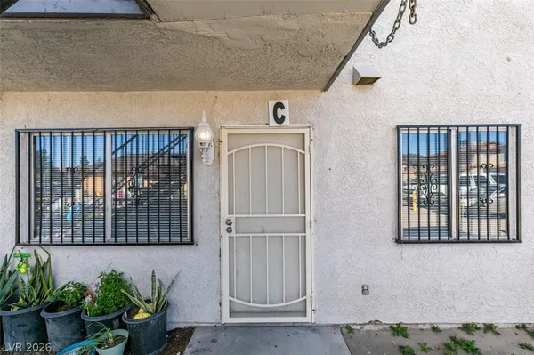 $1,040 | 1641 North Lamont Street, Unit C, Las Vegas, NV 89115