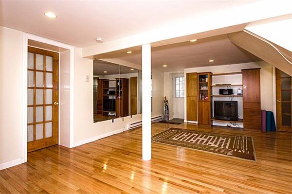299 Russett Road Brookline, MA 02467 - Photo 15 of 17