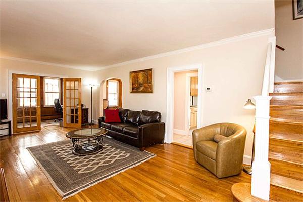 299 Russett Road Brookline, MA 02467 - Photo 2 of 17