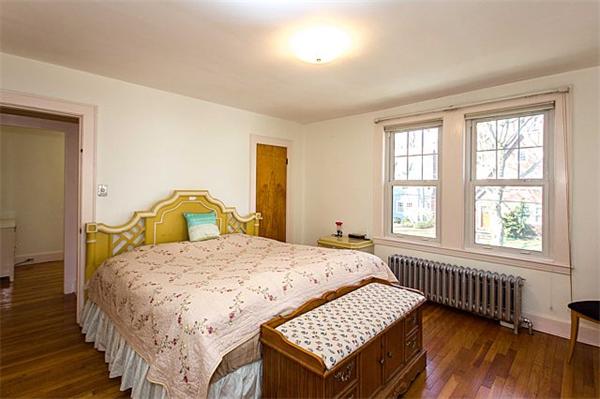 299 Russett Road Brookline, MA 02467 - Photo 8 of 17