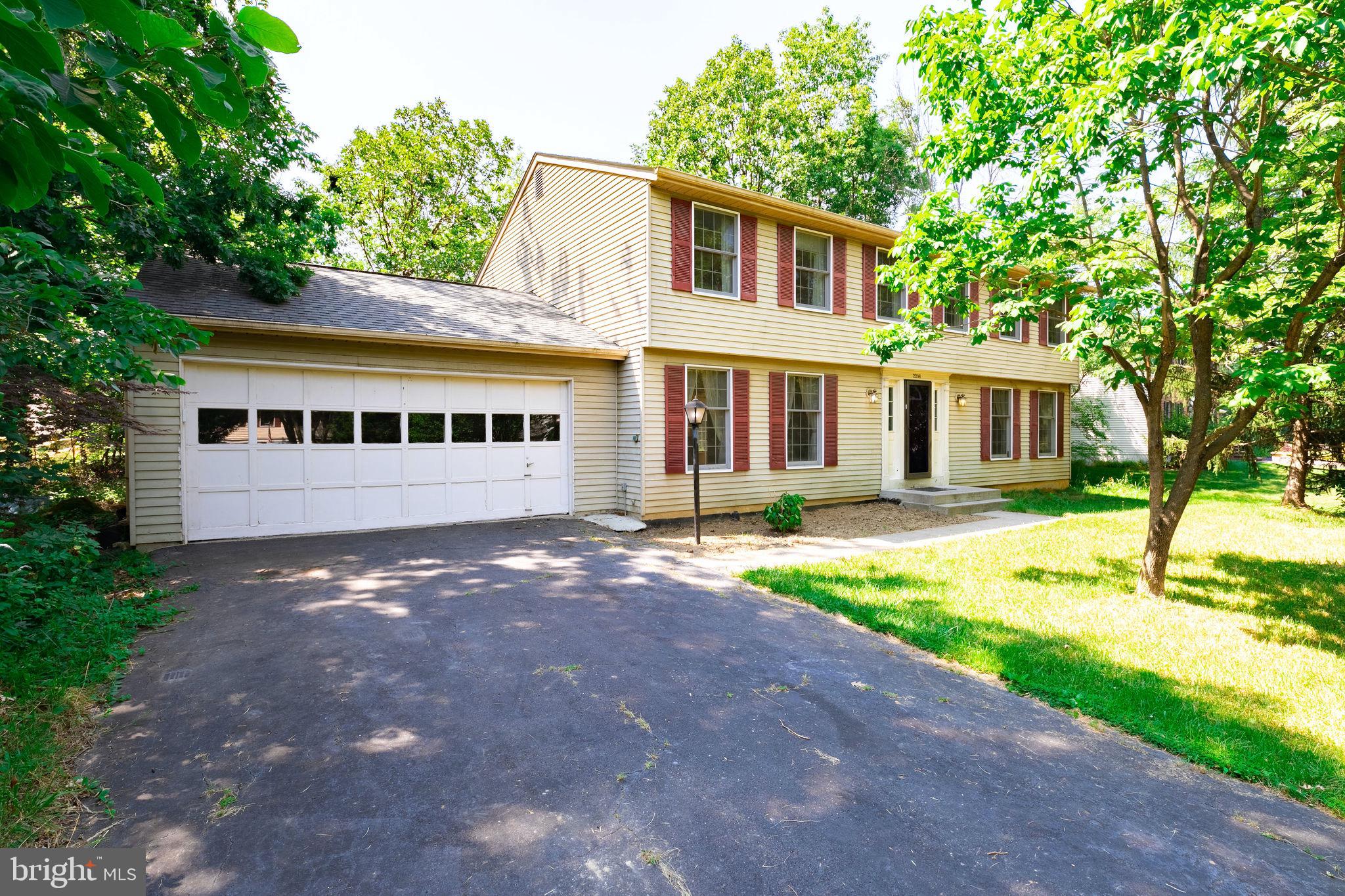 2296 Archdale Road Reston, VA 20191 - Photo 2 of 31