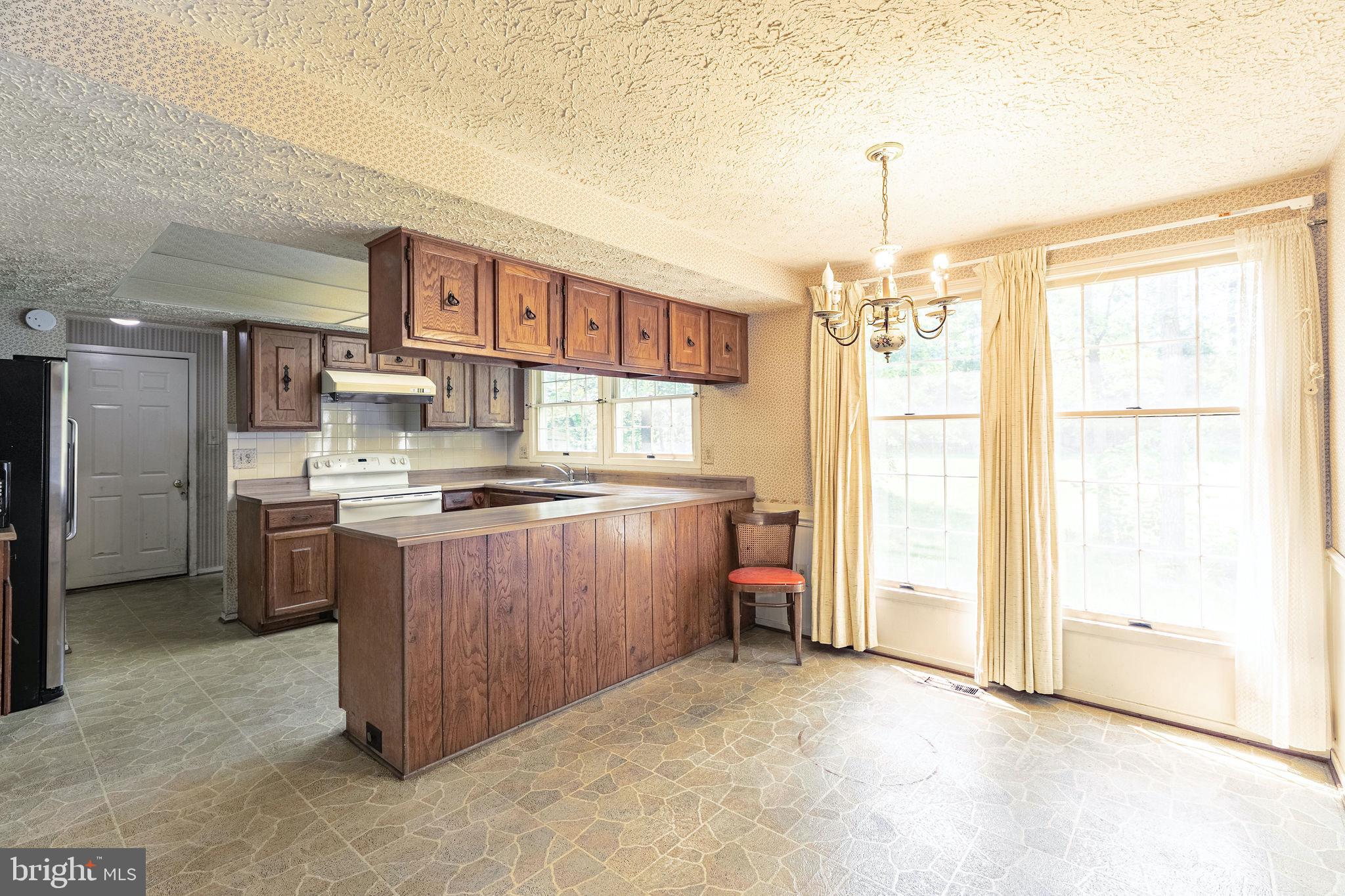 2296 Archdale Road Reston, VA 20191 - Photo 13 of 31