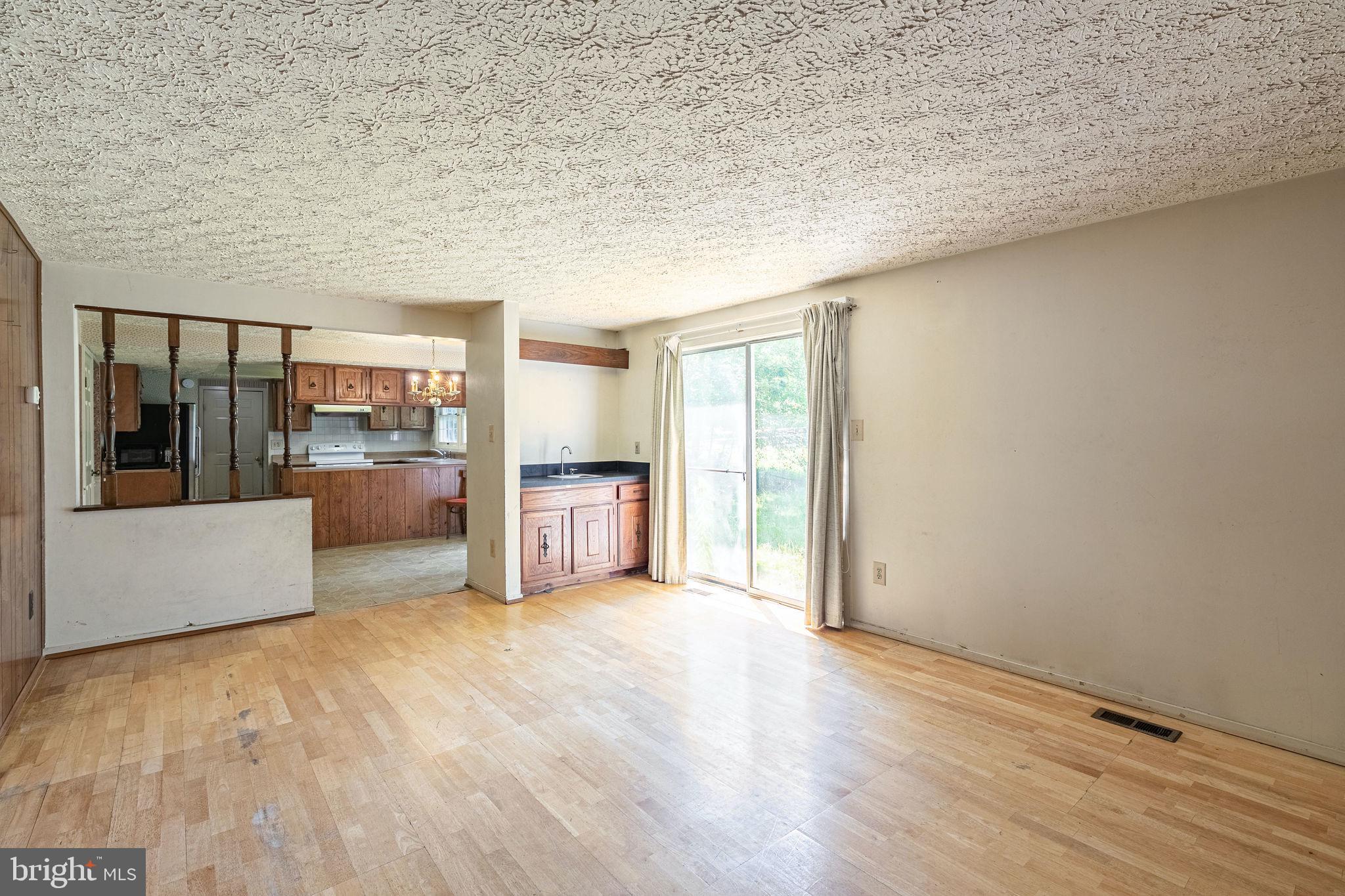 2296 Archdale Road Reston, VA 20191 - Photo 15 of 31